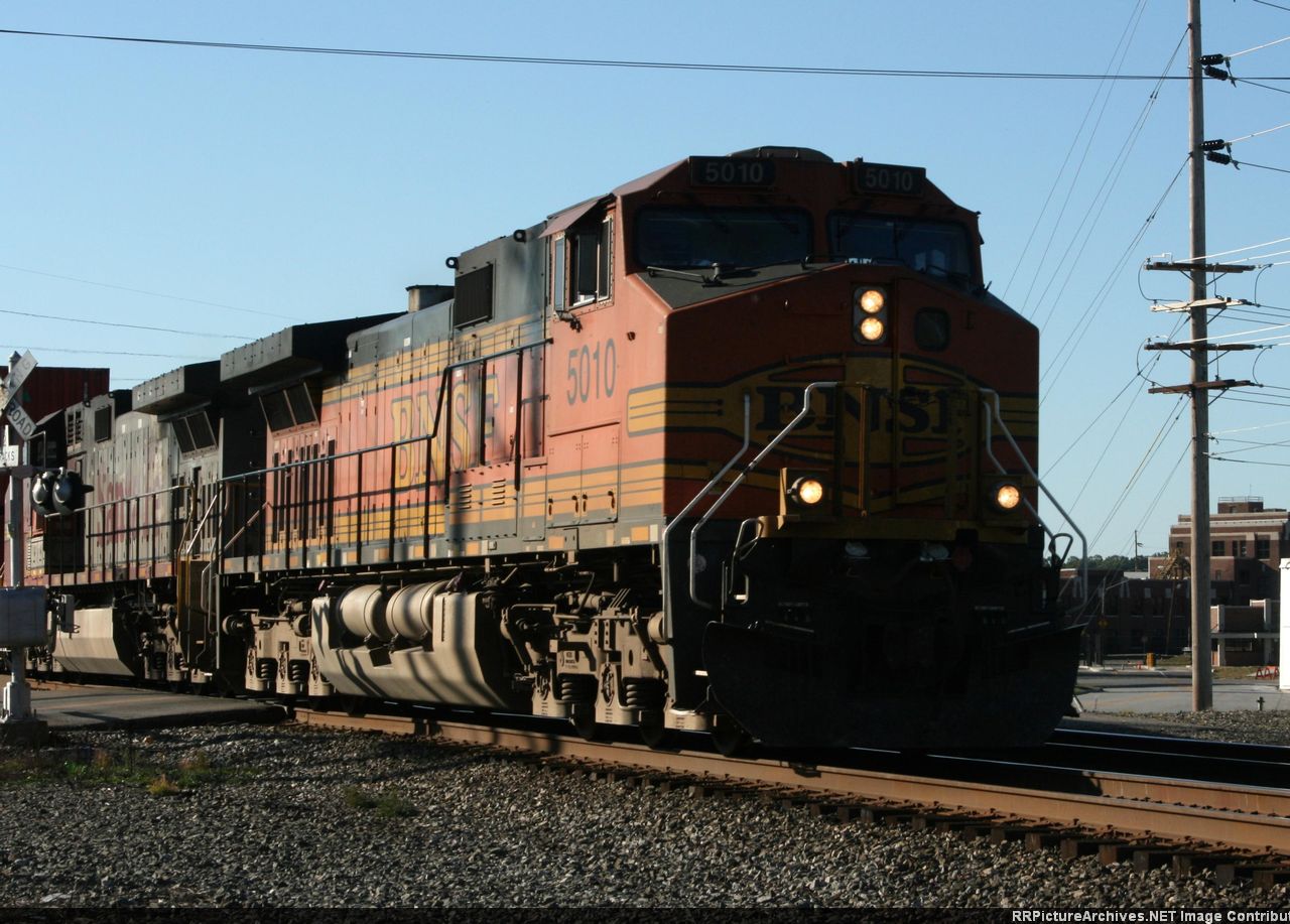 BNSF 5010